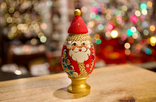 Nesting Doll - Egg Shape Santa with Gold Base